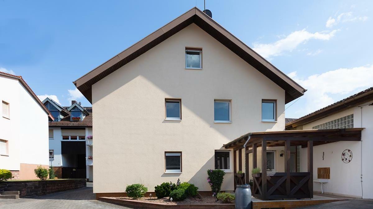 Gaestezimmer - Ferienwohnung 1 - Brauhaus Duerr Dorfprozelten Exteriér fotografie
